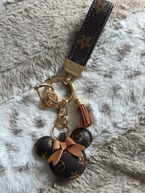 Brown Monogram Minnie Key & Card Holder with Tan Bow